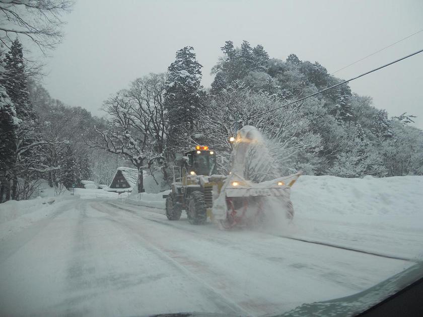 除雪作業真っ只中っ！！